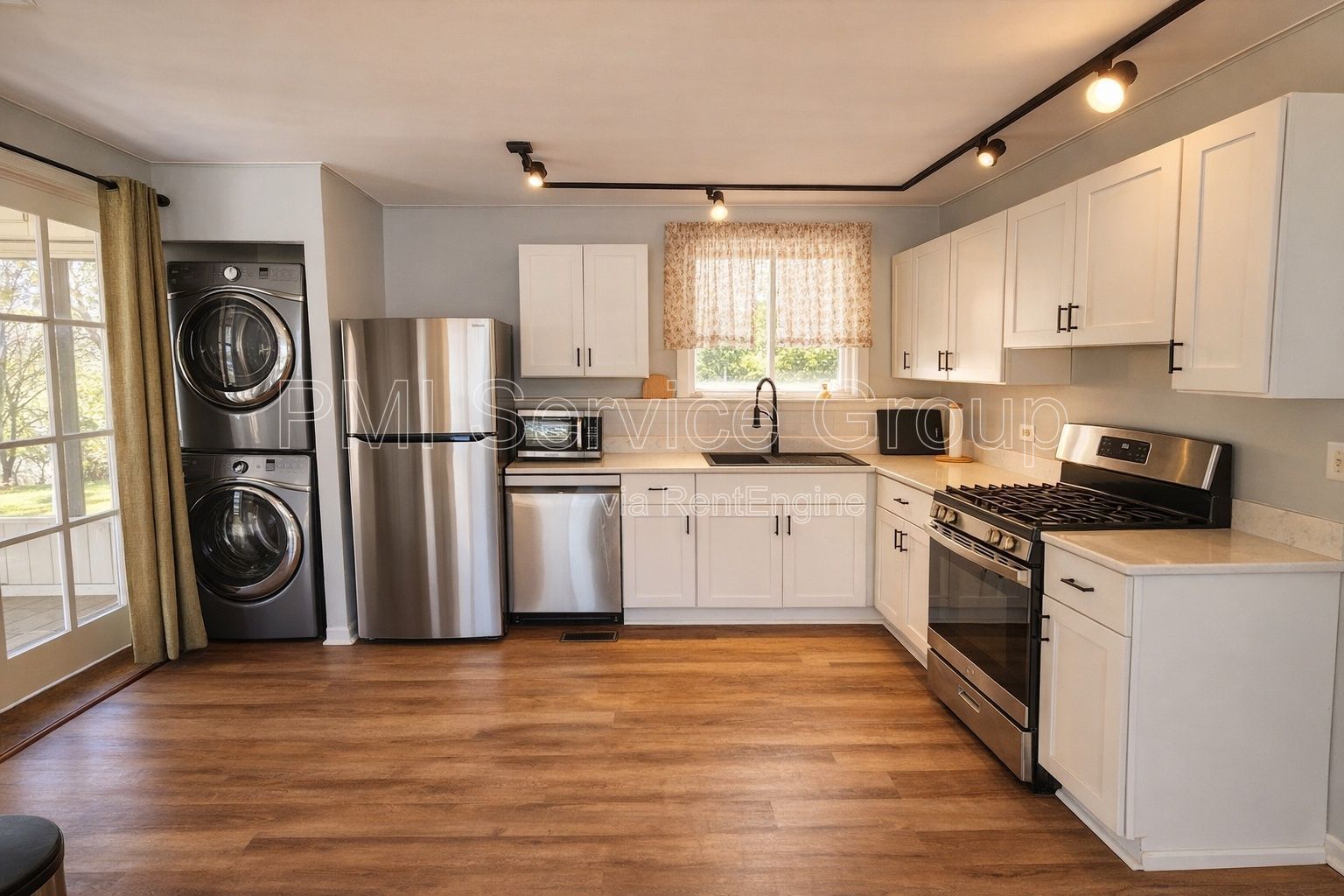 Cozy 3 Bed, 1 Bath Ranch, Minutes from Downtown Downers Grove - Available Feb 2026 property image