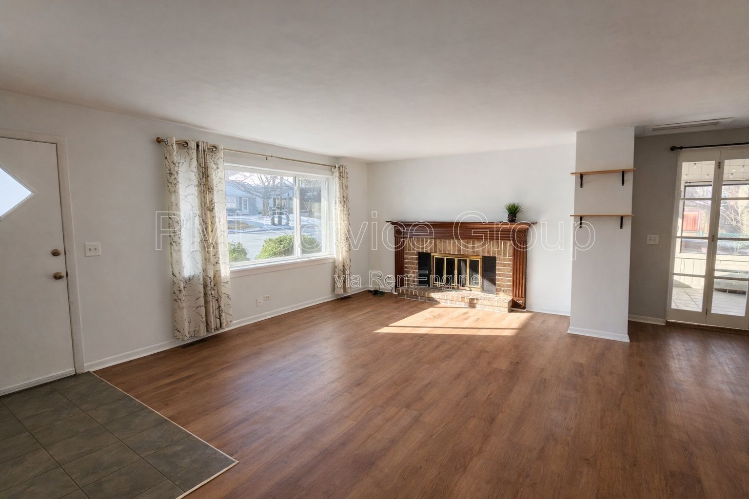 Cozy 3 Bed, 1 Bath Ranch, Minutes from Downtown Downers Grove - Available Feb 2026 property image