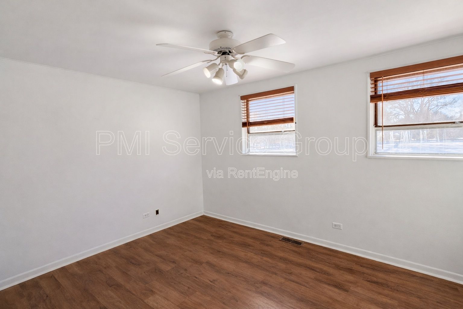 Cozy 3 Bed, 1 Bath Ranch, Minutes from Downtown Downers Grove - Available Feb 2026 property image