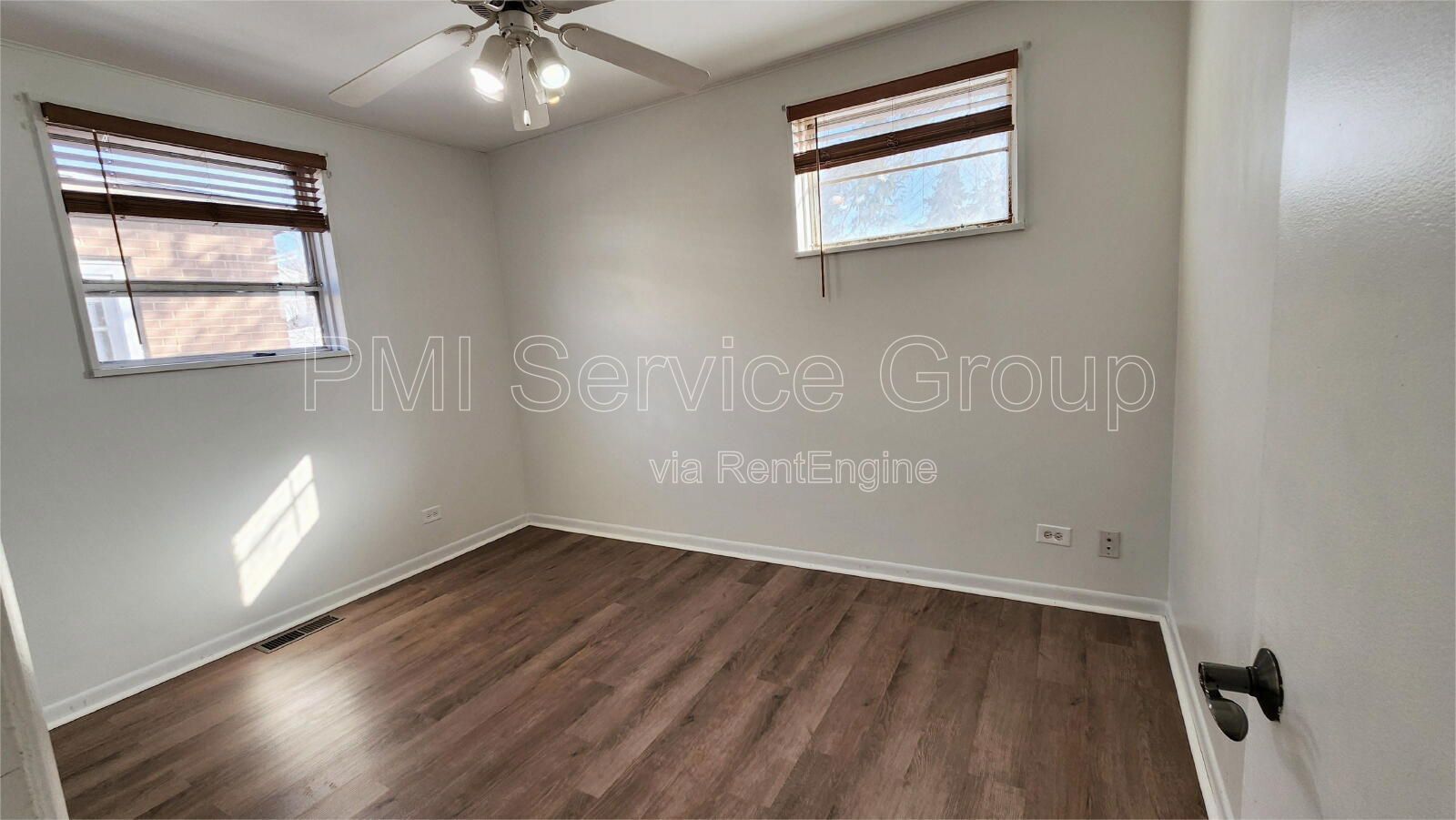 Cozy 3 Bed, 1 Bath Ranch, Minutes from Downtown Downers Grove - Available Feb 2026 property image
