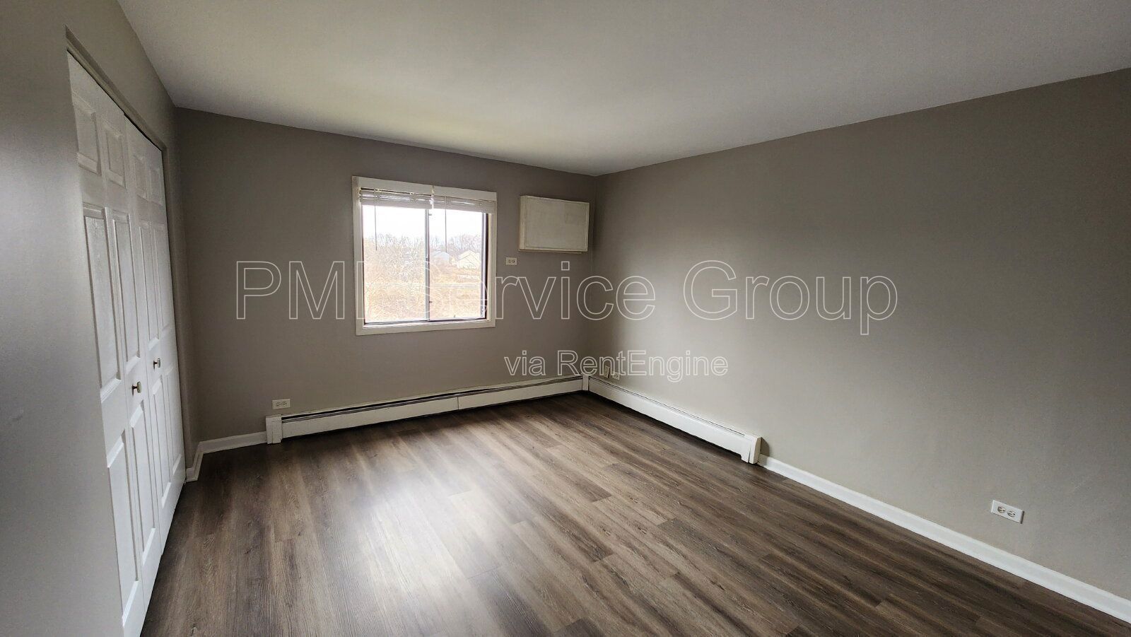 Updated 2 bedroom, 1 bathroom Condo in Willow Shores property image