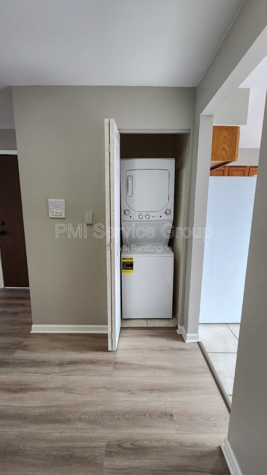 Updated 2 bedroom, 1 bathroom Condo in Willow Shores property image