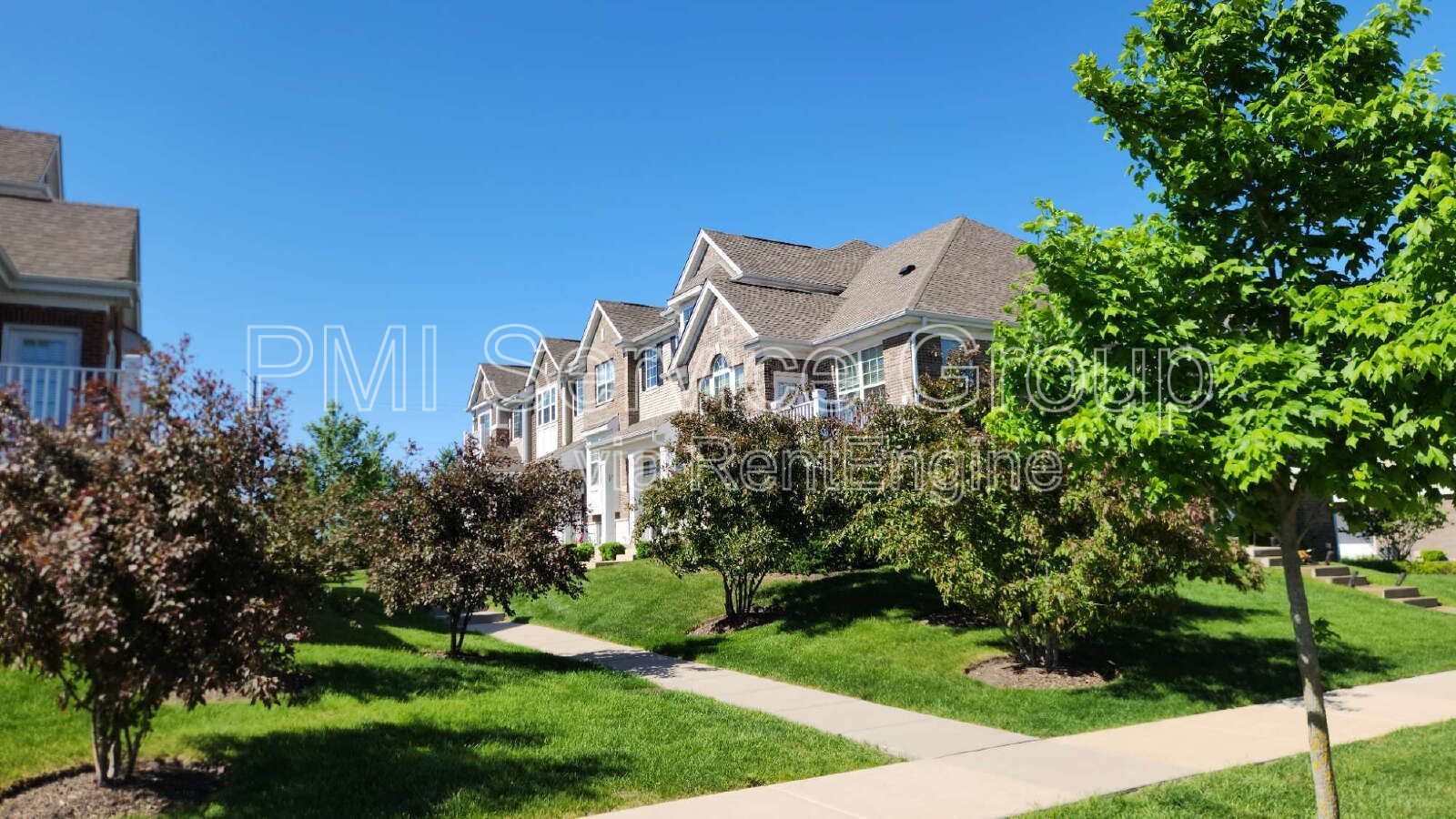 Modern 3-Story Townhome in Naperville – 4444 Monroe Ct property image