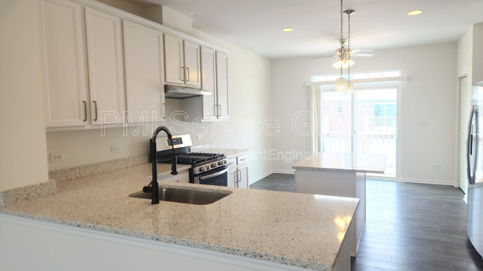 Modern 3-Story Townhome in Naperville – 4444 Monroe Ct property image