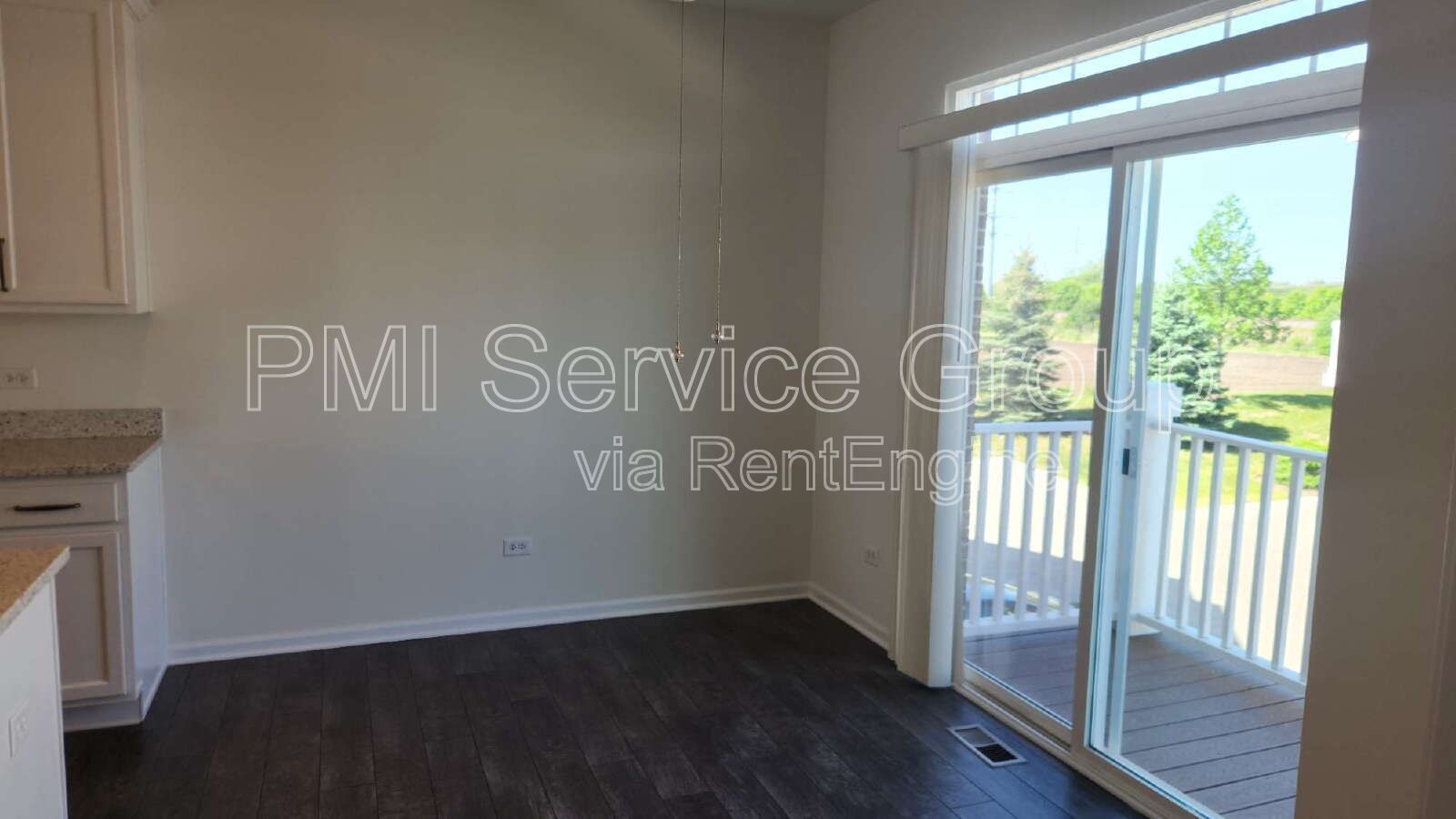 Modern 3-Story Townhome in Naperville – 4444 Monroe Ct property image