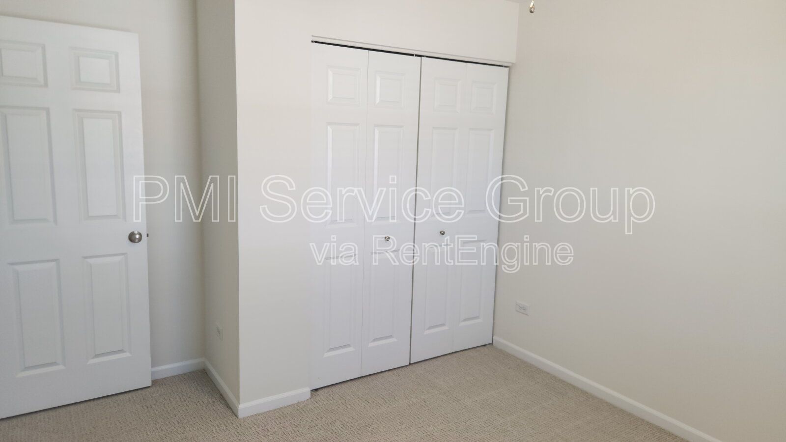 Modern 3-Story Townhome in Naperville – 4444 Monroe Ct property image