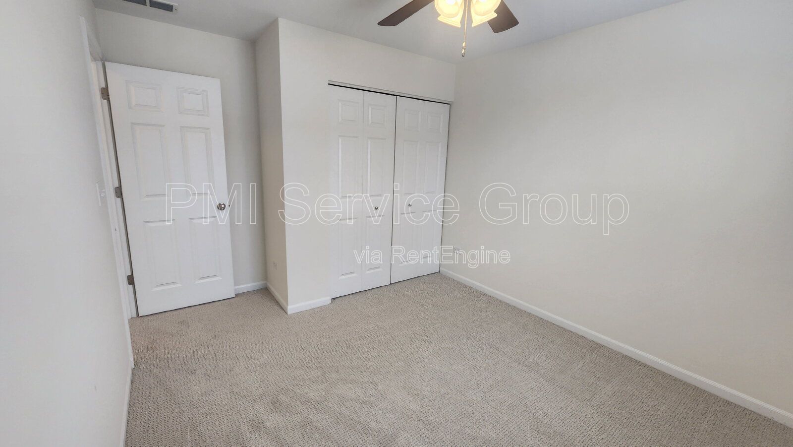 Modern 3-Story Townhome in Naperville – 4444 Monroe Ct property image