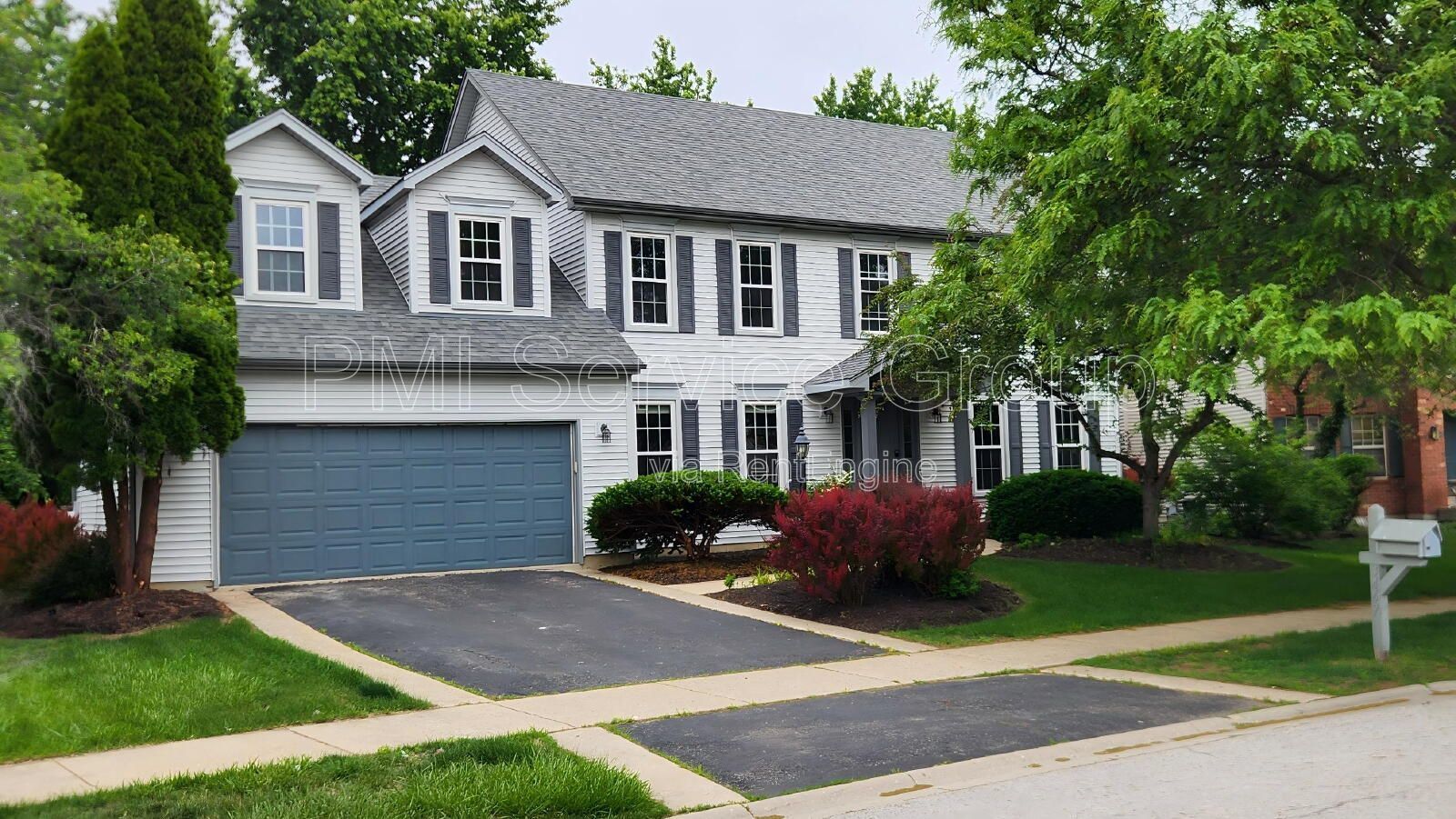 Updated Aurora Single-Family Home with Modern Finishes Throughout property image