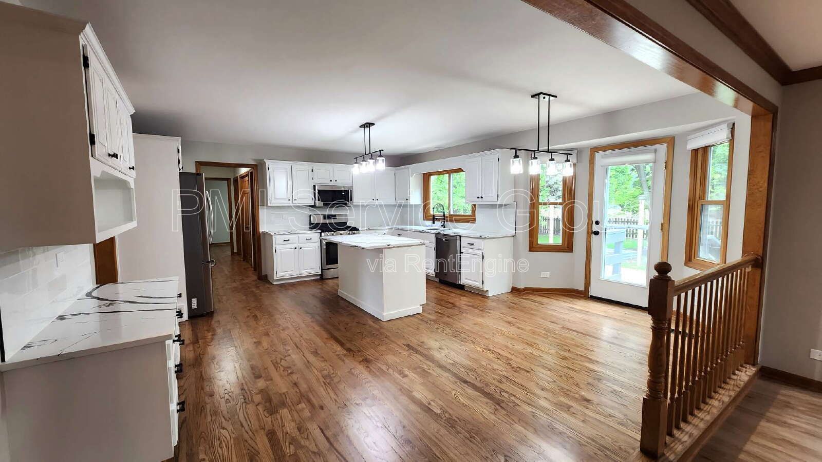 Updated Aurora Single-Family Home with Modern Finishes Throughout property image