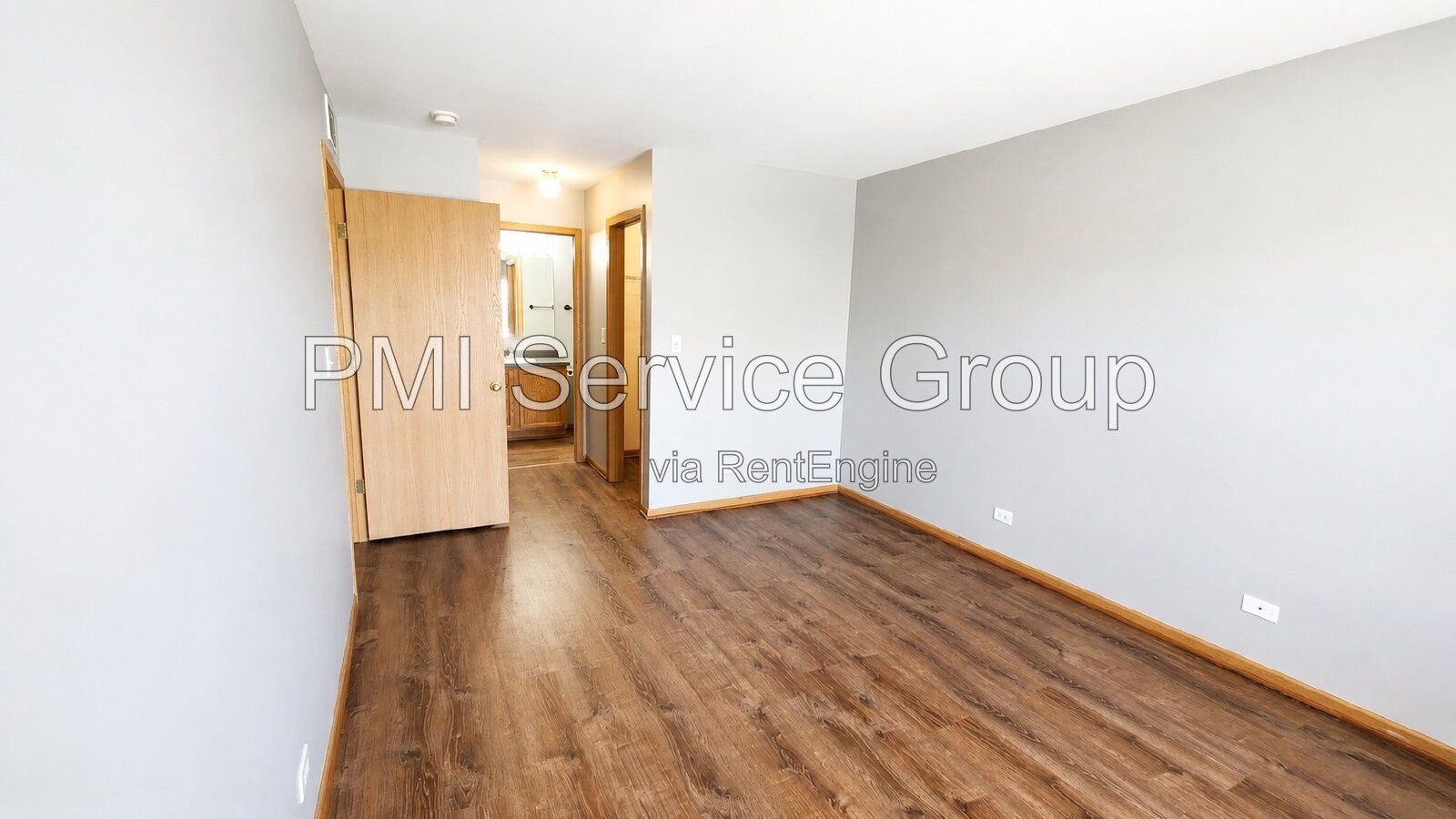 Beautiful 2-Bedroom with 1 1/2 Baths in Aurora – 1,532 Sq. Ft. property image
