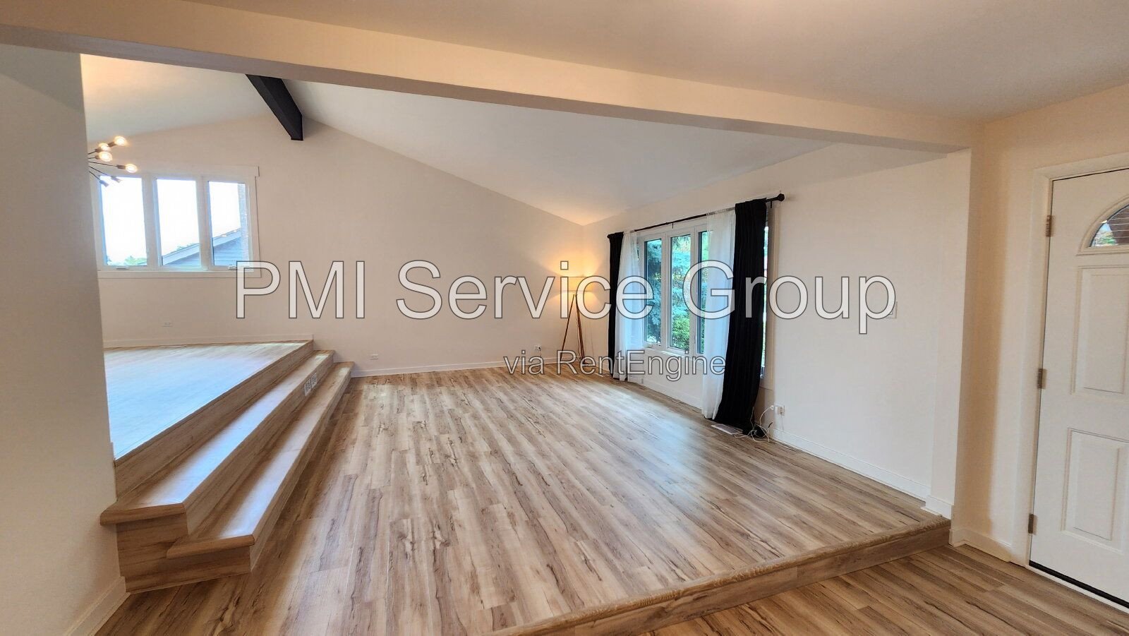 Spacious, Updated 4-Bedroom Home in a Quiet Darien Neighborhood property image