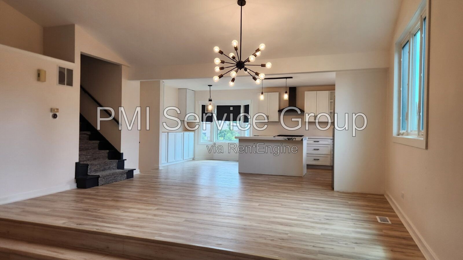 Spacious, Updated 4-Bedroom Home in a Quiet Darien Neighborhood property image