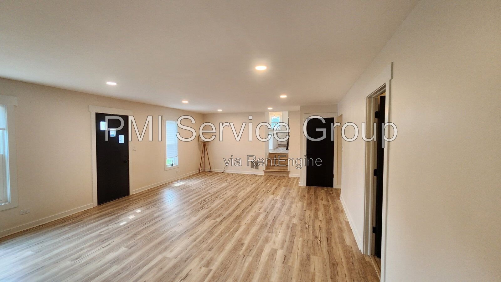 Spacious, Updated 4-Bedroom Home in a Quiet Darien Neighborhood property image