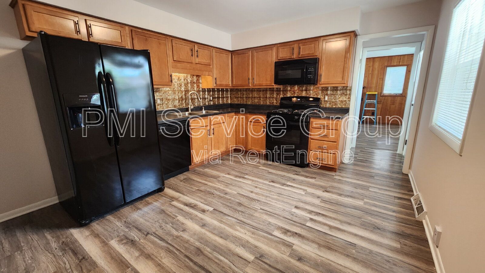Spacious 3-Bedroom, 2-Bath Duplex Near Downtown Oswego – $2,795/month property image