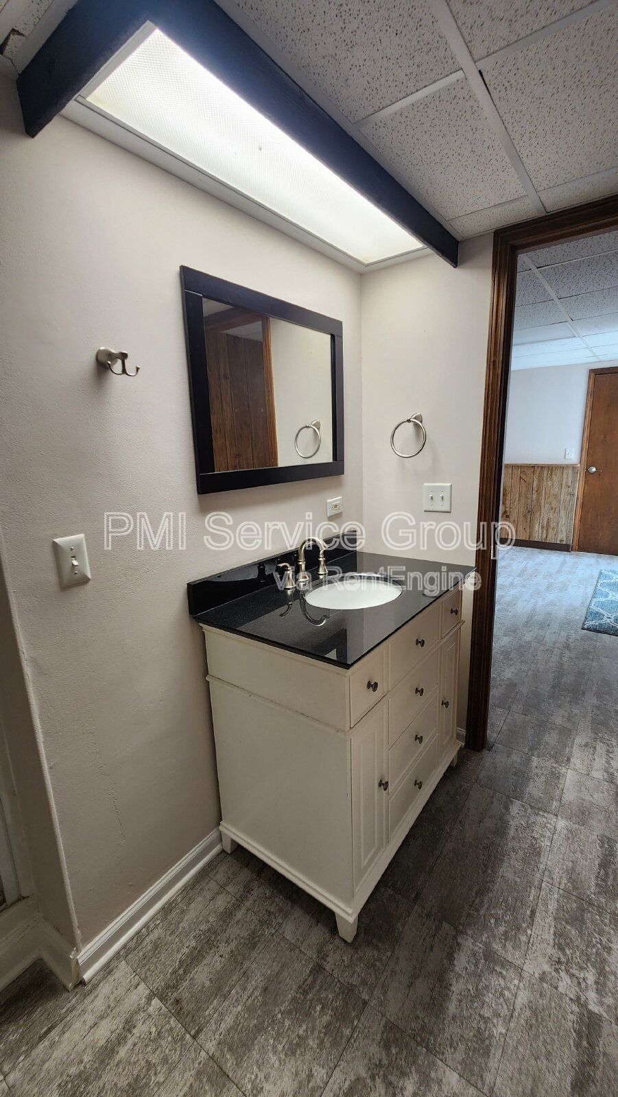 Spacious 3-Bedroom, 2-Bath Duplex Near Downtown Oswego – $2,795/month property image