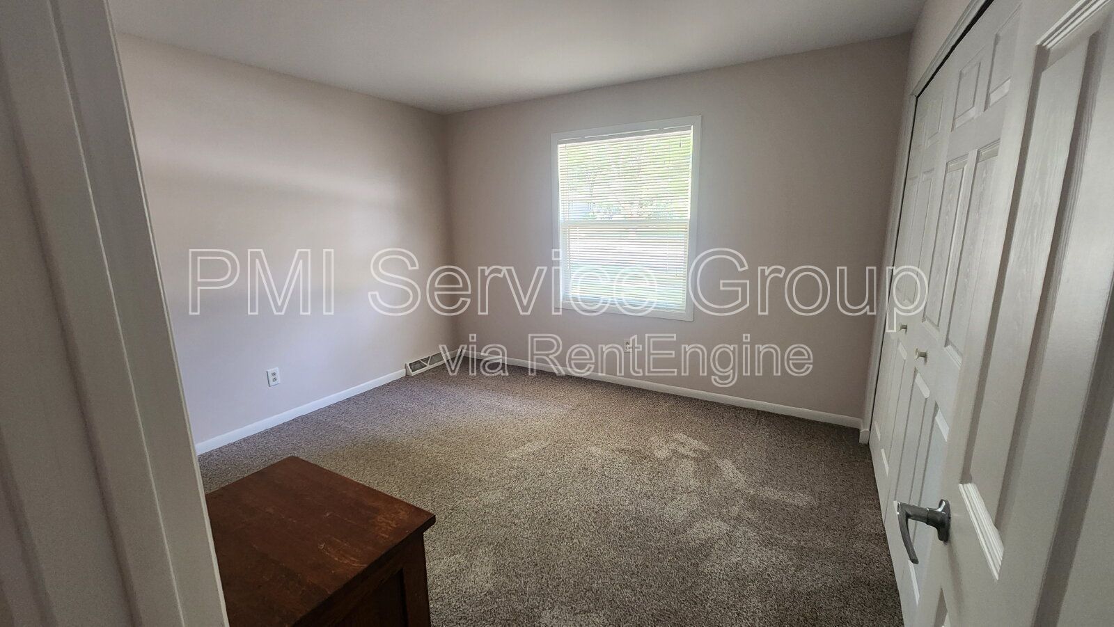 Spacious 3-Bedroom, 2-Bath Duplex Near Downtown Oswego – $2,795/month property image