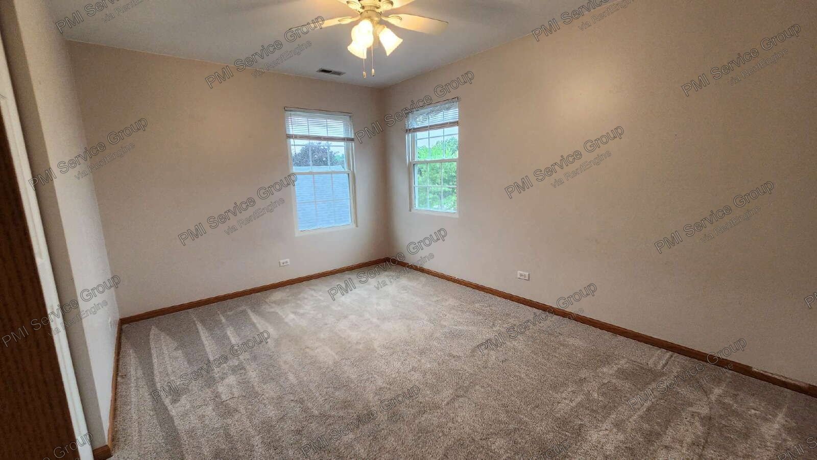 Updated Bolingbrook Home for lease with Finished Basement, Office & Pool property image
