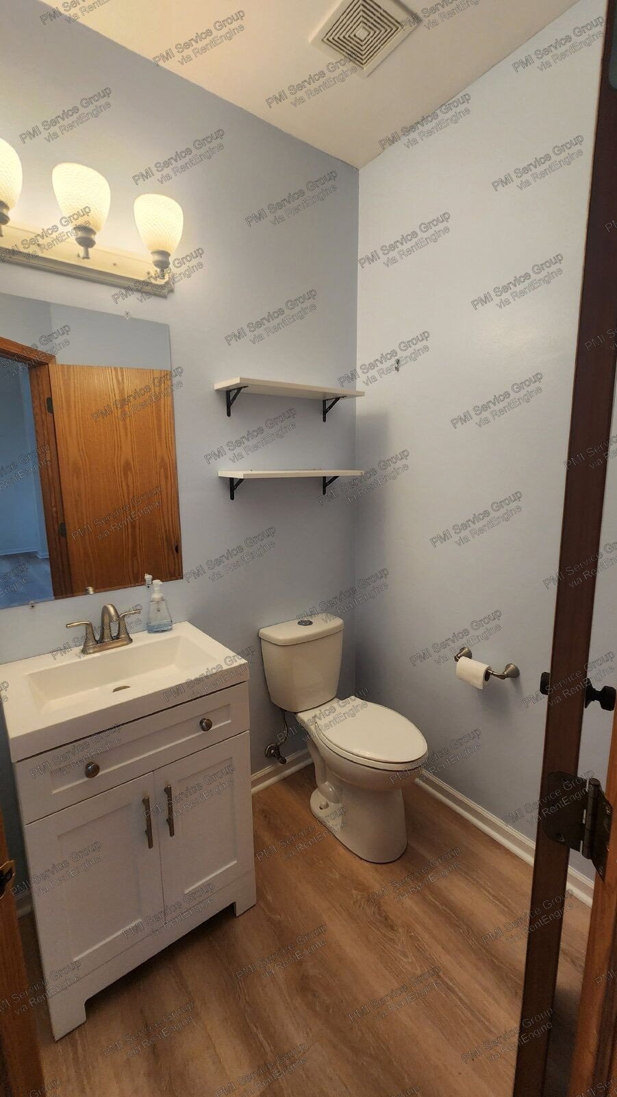 Updated Bolingbrook Home for lease with Finished Basement, Office & Pool property image