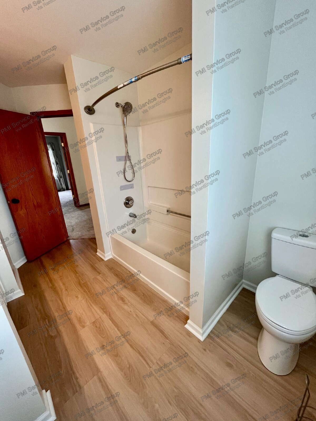 Updated Bolingbrook Home for lease with Finished Basement, Office & Pool property image