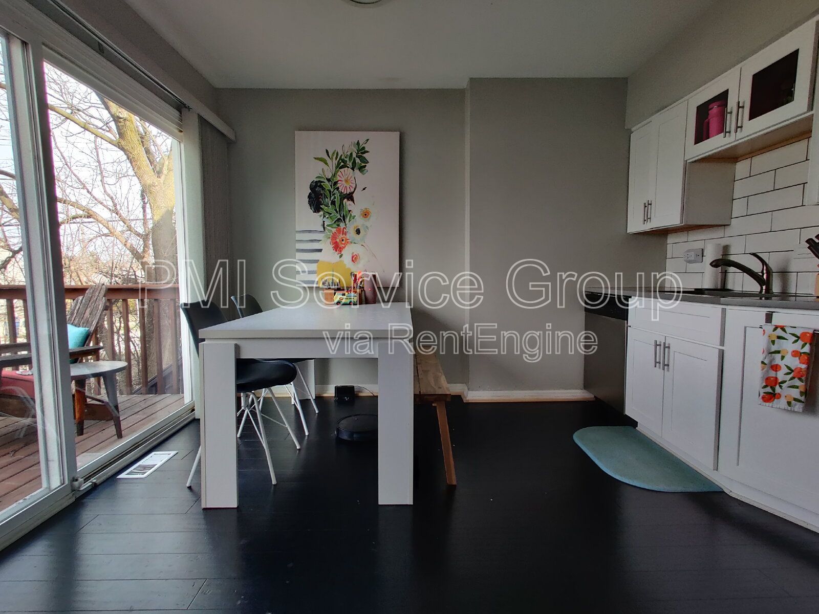 Charming Downers Grove Duplex - 3 bed, 1.5 bath property image