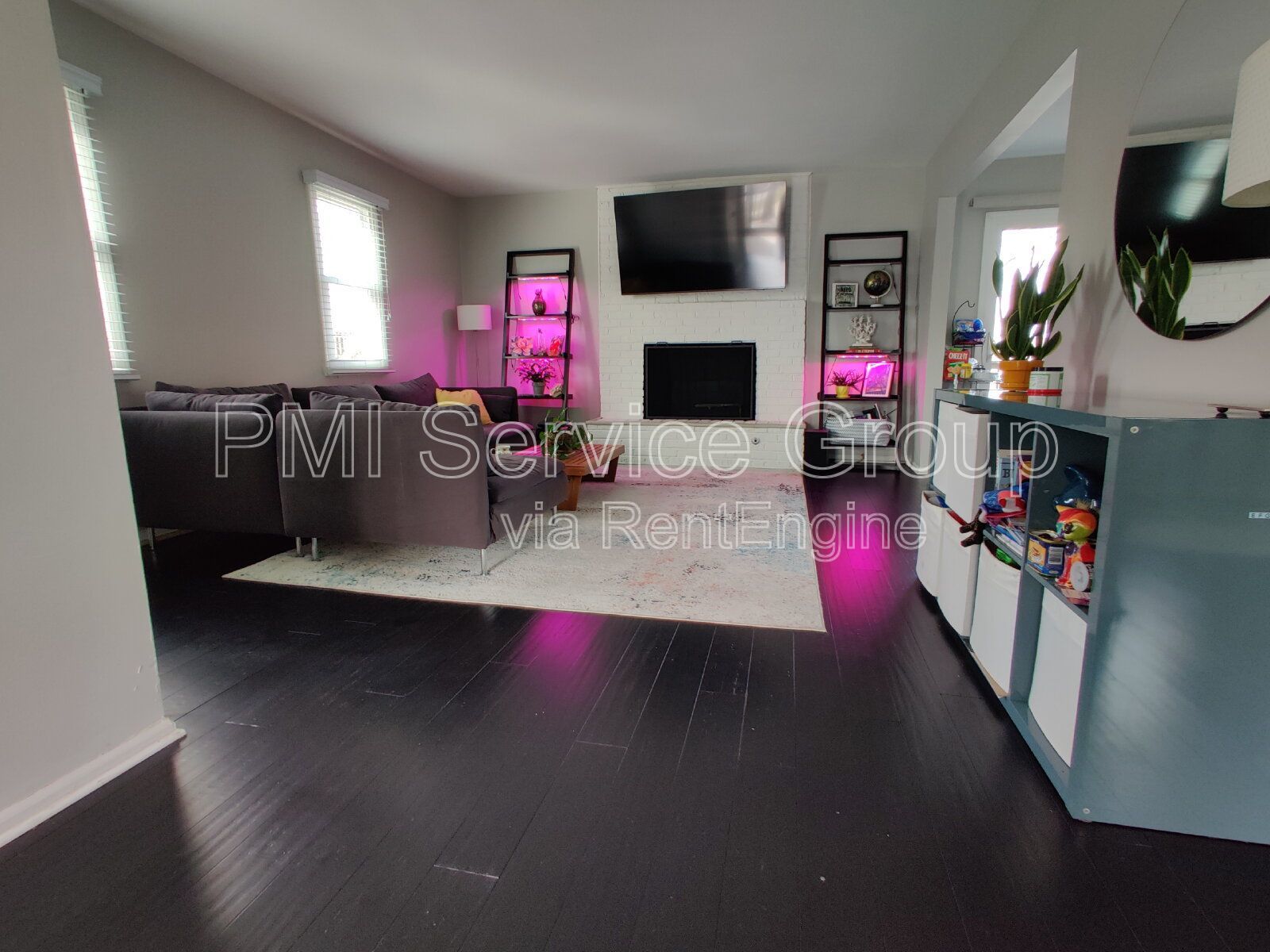 Charming Downers Grove Duplex - 3 bed, 1.5 bath property image